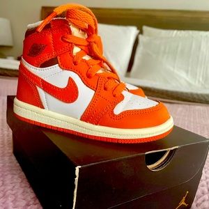Jordan 1 retro size 7 gently used. Small blemish - photo included.